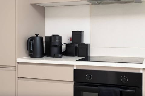 336a5cab-377d-42c7-a1f2-21f92785a487