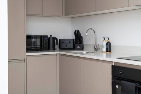 93b9f0ac-3fcd-42cc-a529-e7c50cd9e5b0