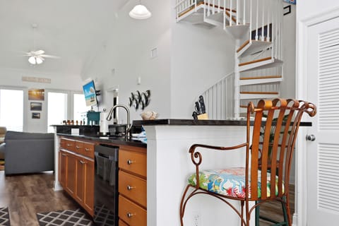 Kitchen Island with Bar Seating