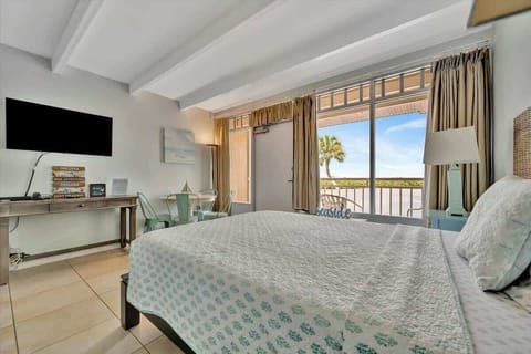 Wake up to waterfront magic every morning.