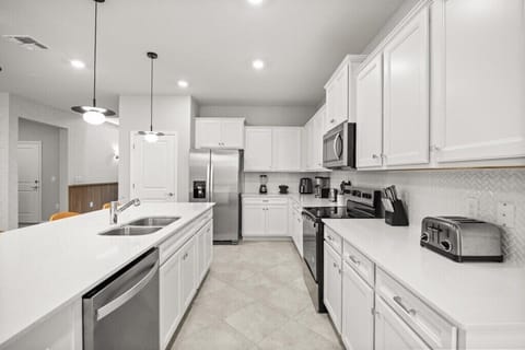 15914CapeCoralLoop(8)