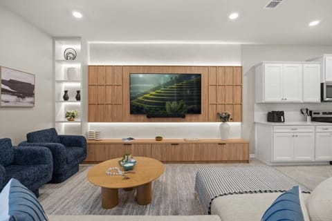 15923 Cape Coral Lp (4).jpg