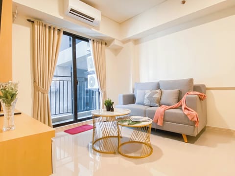 Standard Apartment | Living area