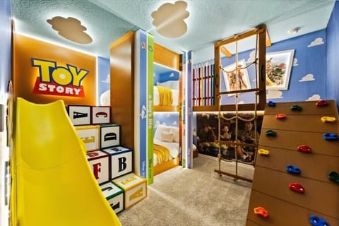 15911 Cape Coral Loop (36).jpg
