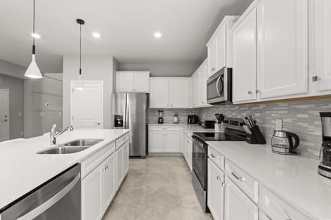 15927CapeCoralLoop(08)