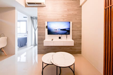 Standard Apartment | Living area