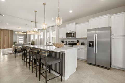 15802 Cape Coral Loop (7).jpg