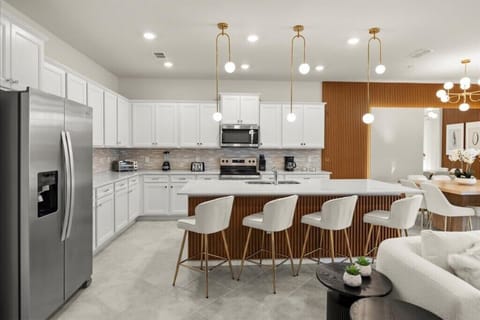 16203 Coastal Cove Lane (8).jpg