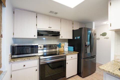 Bay View Retreat Kitchen