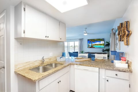 Bay View Retreat Kitchen