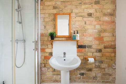 The Snug, Scald End Cottages-18