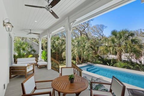 Enjoy morning coffee or al fresco meals.