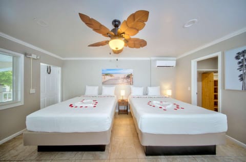 2 Queen Room