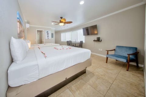2 Queen Room