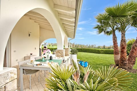 Family House, Multiple Bedrooms, 2 Bathrooms (Il Silenzio House) | Outdoor dining