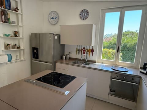 Blue, Water, Swimming Pool, Resort, Shade, Leisure, Landscaping, Water Feature, Tropics, Outdoor Furniture