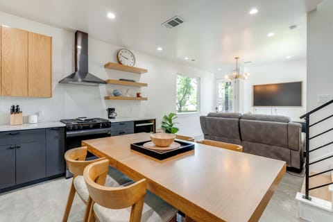 House (3 Bedrooms) | Front of property