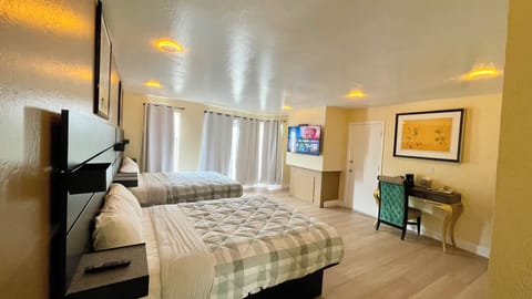 Basic Room, 2 Queen Beds | 1 bedroom, desk, blackout drapes, iron/ironing board