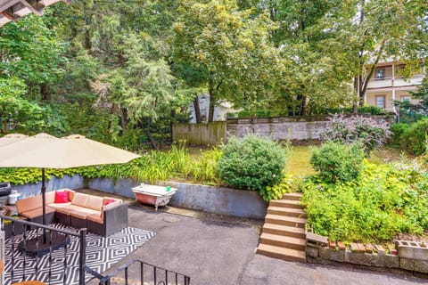 Schenectady Vacation Rental | 6BR | 2BA | Stairs Required | 2,800 Sq Ft