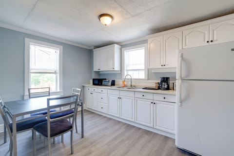 Hamilton Vacation Rental | 1BR | 1BA | Stairs to Enter | 750 Sq Ft