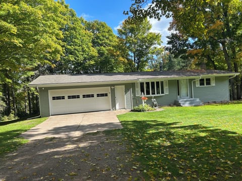 8945 Newberg Road-(Tamarak Trail)