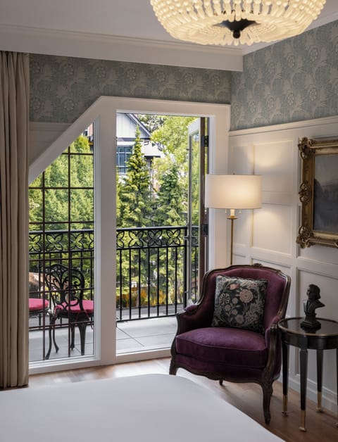 Luxury Room, 1 King Bed, Patio, Garden View | Terrace/patio