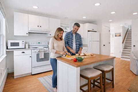 Fully stocked kitchen with all the essentials to make a great meal!