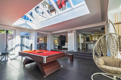 Apartment | Game room
