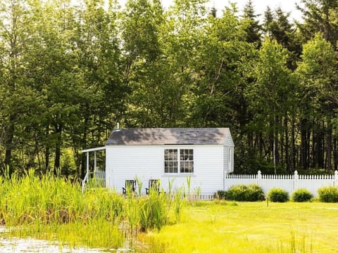 Stroll the peaceful grounds and feel instantly away-from-it-all.