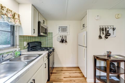 House (1 Bedroom) | Interior