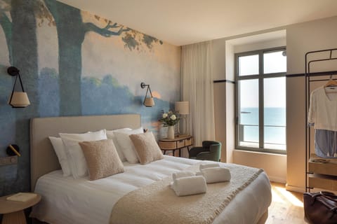 Double Room, Sea View | Premium bedding, in-room safe, desk, blackout drapes