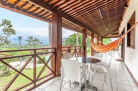 Villa | Outdoor dining