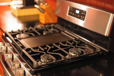 Gas Stove & Oven