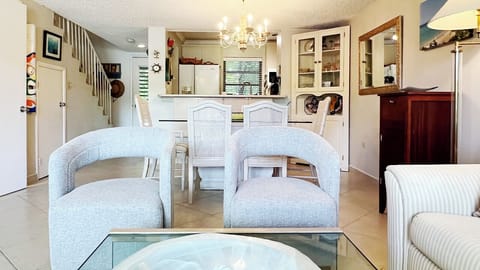 Lounge Looking Towards the Dining Area