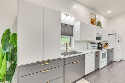 Cottage (2 Bedrooms) | Interior