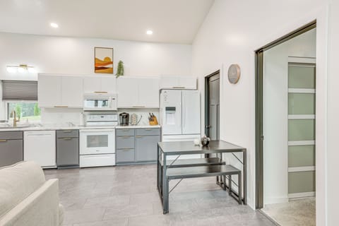 Cottage (2 Bedrooms) | Interior