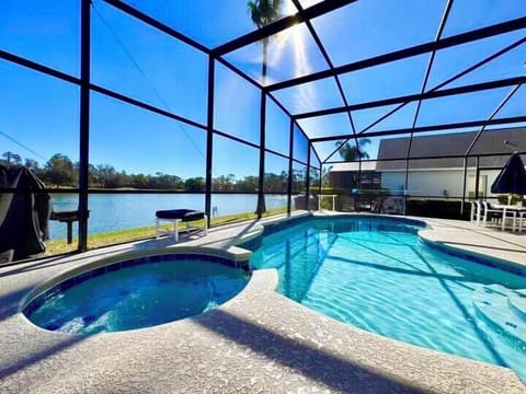 Stunning pool, spa & deck space overlooking the largest lake on Lake Berkley resort