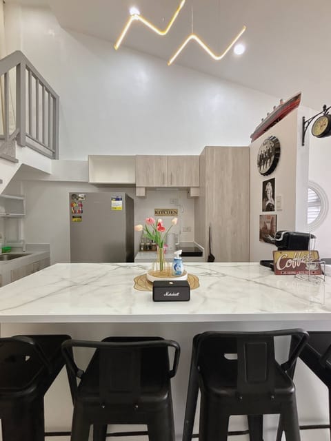 Condo, 1 Bedroom, Smoking, Balcony | Dining room