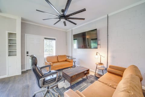 Tulsa Vacation Rental | 2BR | 1BA | 989 Sq Ft | 1 Minor Step to Enter