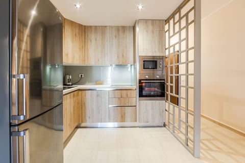 Fully-equipped kitchen