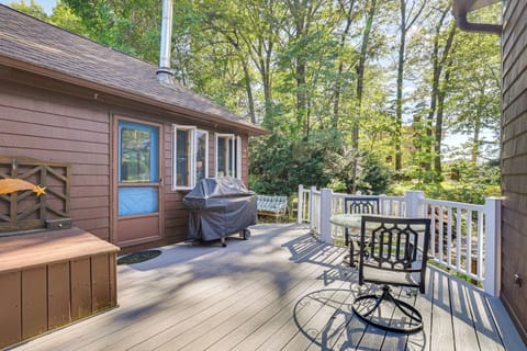 Bristol Vacation Rental | 4BR | 2BA | 2,284 Sq Ft | 1 Step Required