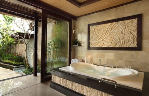Royal Villa, Private Pool | Bathroom | Separate tub and shower, deep soaking tub, free toiletries, hair dryer