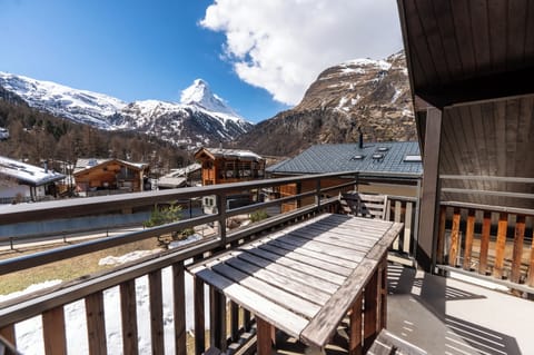 Basic Apartment, Balcony, Mountain View | Terrace/patio