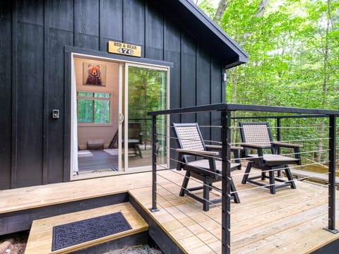 Deluxe Cabin, River View | Balcony view