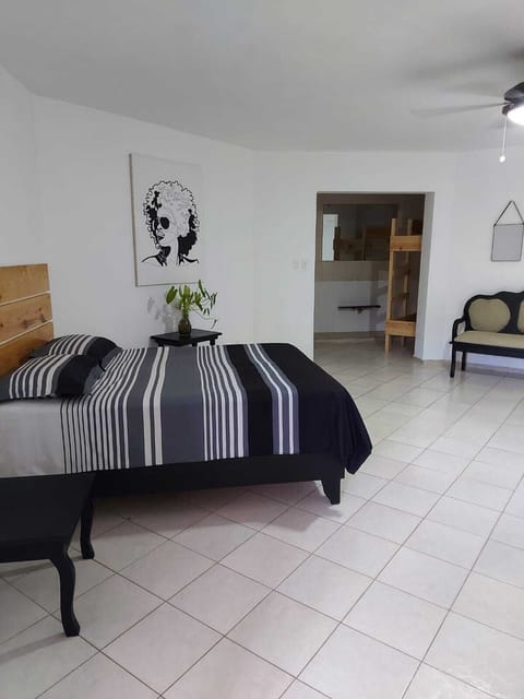 Studio with queen size bed