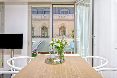 Luxury Apartment, 1 King Bed with Sofa bed | Living area | Flat-screen TV