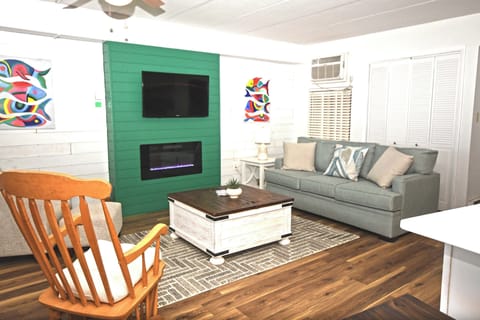 LIVING-AREA
