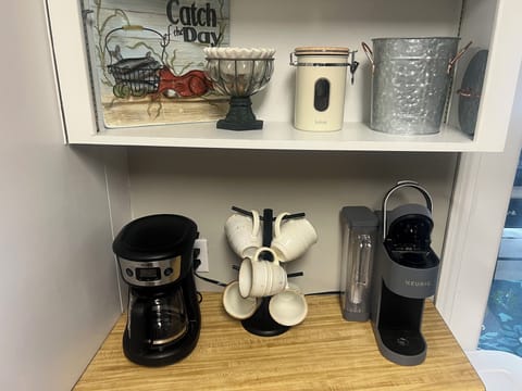 Coffee station (drip and keurig)