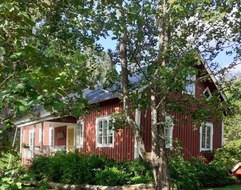 House, 2 Bedrooms, Balcony, Garden View | Exterior