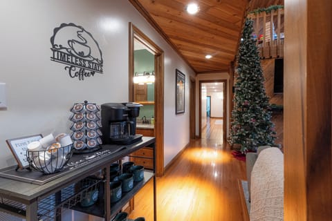 Coffee bar, grounds and K pods provided.